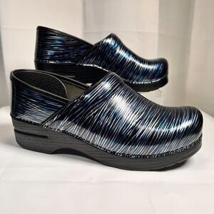 Dansko Professional Clogs Blue Silver Striped Patent Size 38 (US 7.5-8)